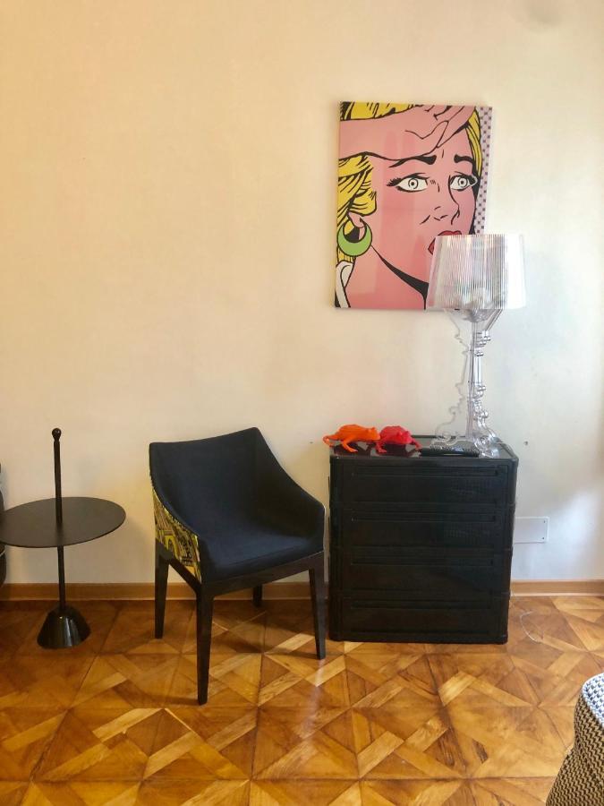 Alla Scalinata Del Teatro Rossetti Parcheggio Trieste Luaran gambar